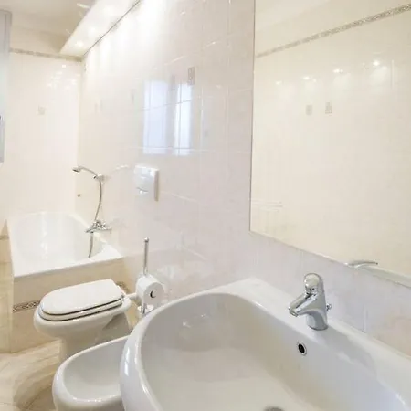 Galilei61 - 3 Camere, 2 Bagni, Garage E Vista Mare